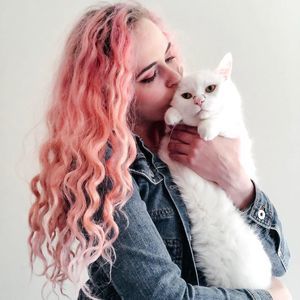 Meet your Posher, Olivia